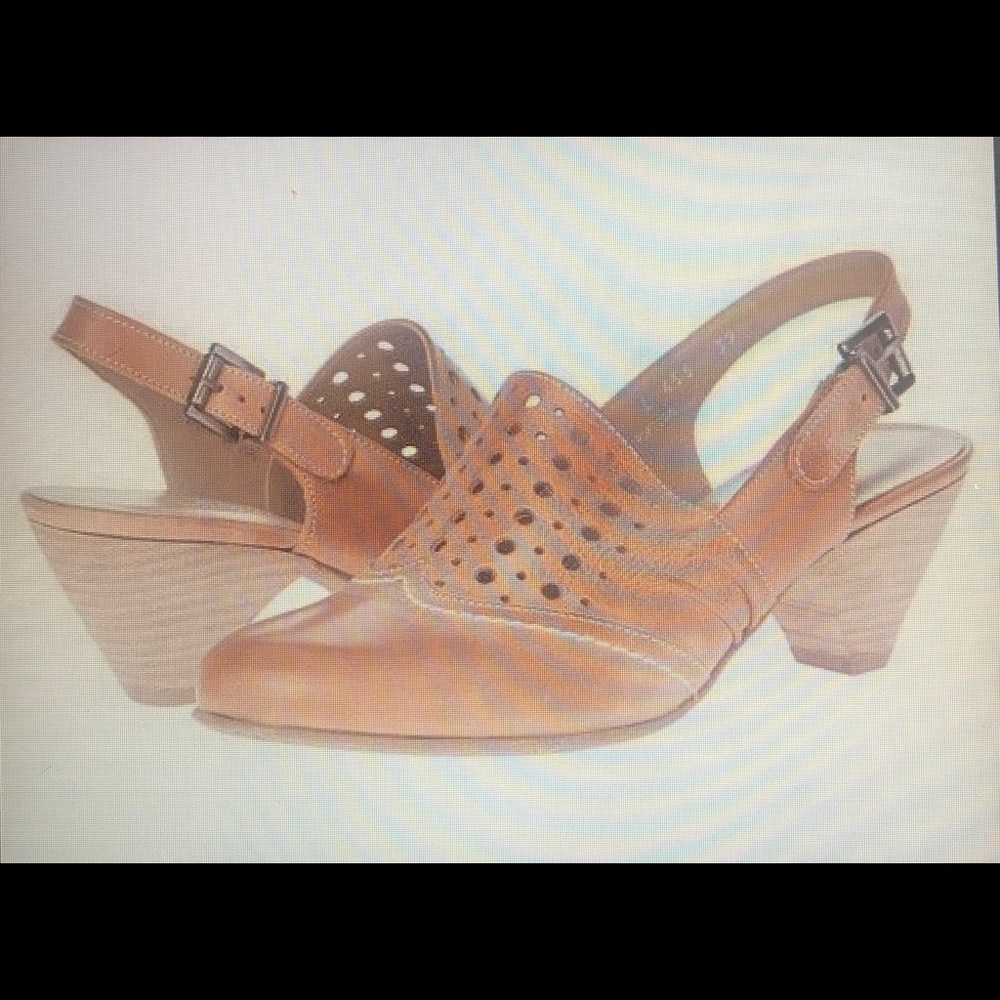 Fidji women’s dress pump size 39